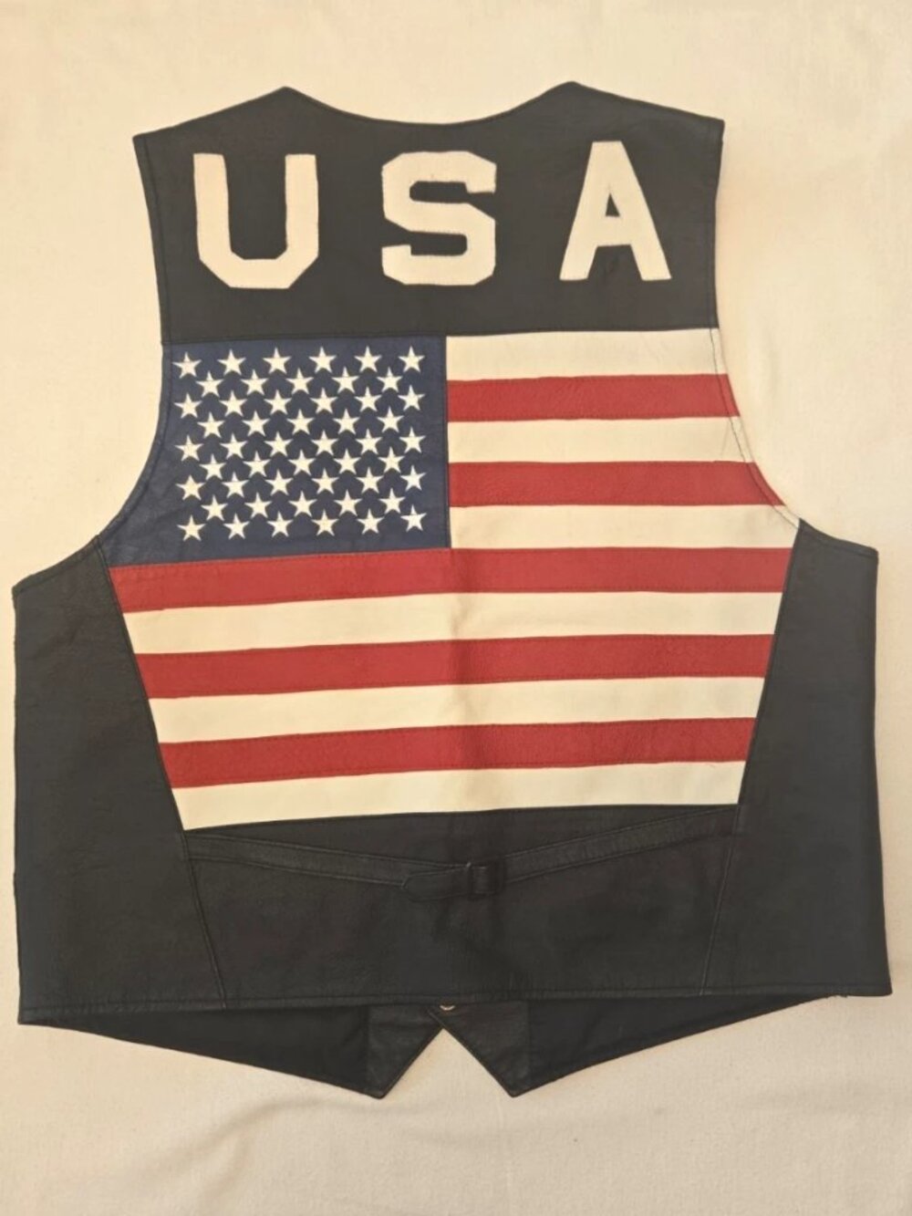 LEATHER Biker Vest. American Flag USA Embroidered. Men's sz. Large.